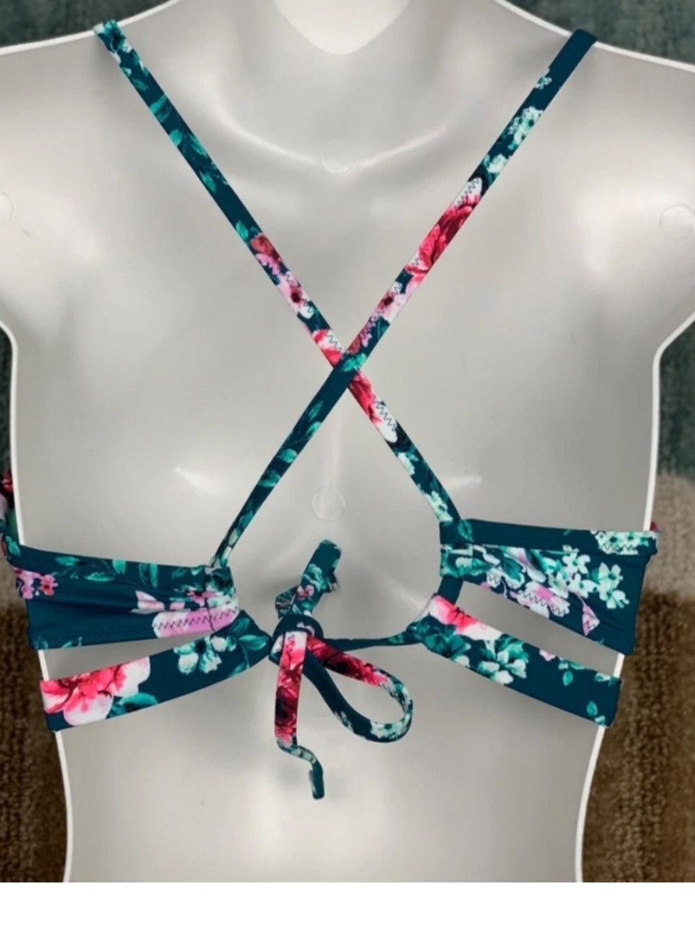 Shade Shore Floral Bikini Top SIZE 34DD - Picture 2 of 10